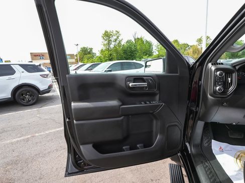 Used 2024 GMC Sierra 1500 Pro w/ Graphite Edition AWD/4WD image 10