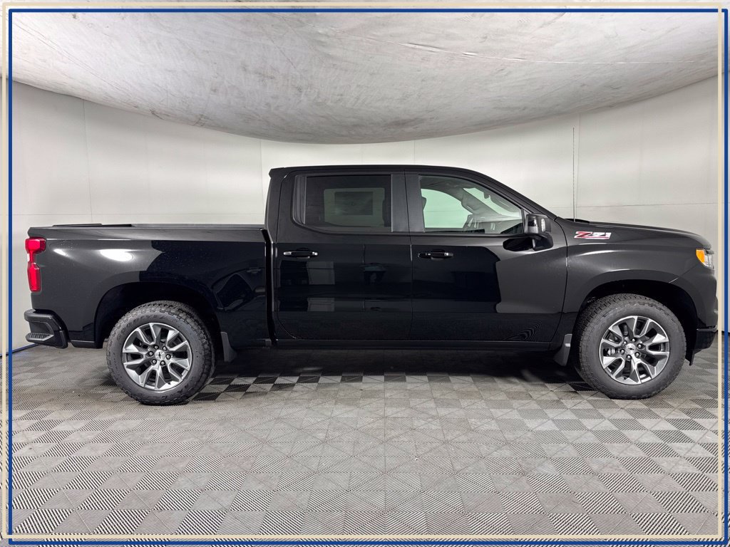 New 2026 Chevrolet Silverado 1500 RST w/ RST All Star Premium Package AWD/4WD image 4