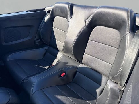 Used 2020 Ford Mustang Premium image 10