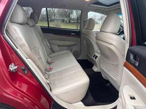 Used 2014 Subaru Outback 2.5i Limited w/ Moonroof Package image 18