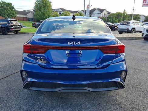 Used 2022 Kia Forte LXS w/ LXS Technology Package FWD image 7