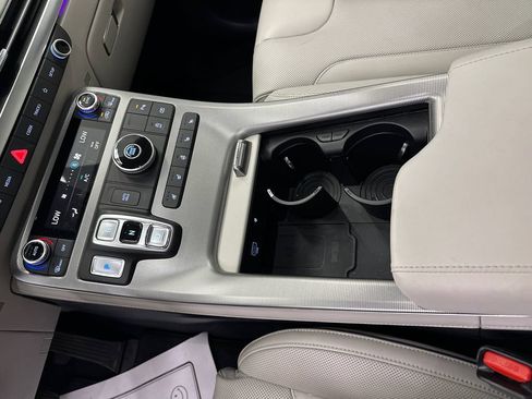 Used 2024 Hyundai Palisade Calligraphy FWD image 34