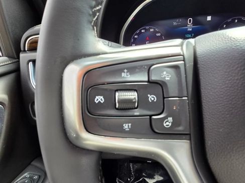 Used 2023 Chevrolet Suburban Premier RWD image 36