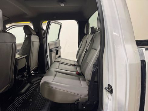 Used 2022 Ford F250 XL w/ Power Equipment Group AWD/4WD image 16