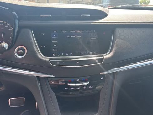 Used 2021 Cadillac XT5 Sportv w/ LPO, Floor Liner Package AWD/4WD image 12