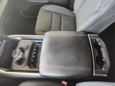 Used 2025 RAM 1500 Big Horn AWD/4WD image 12