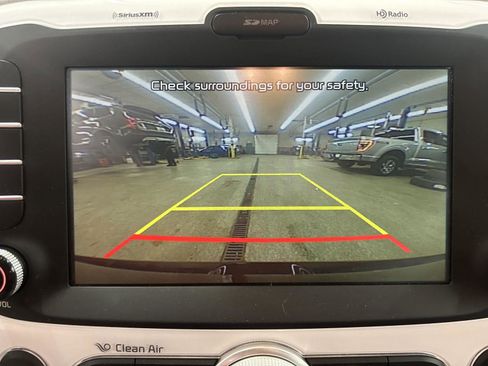 Used 2017 Kia Soul EV image 19