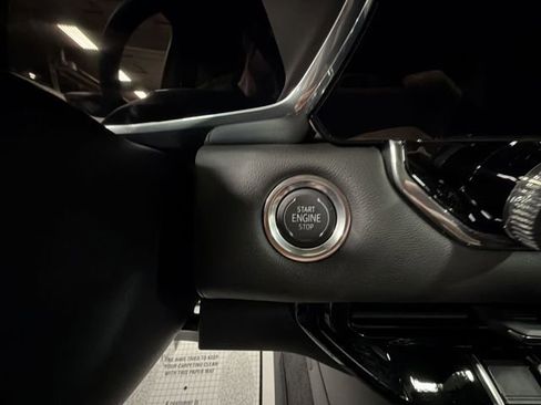 New 2026 GMC Canyon Elevation w/ Convenience Package image 50