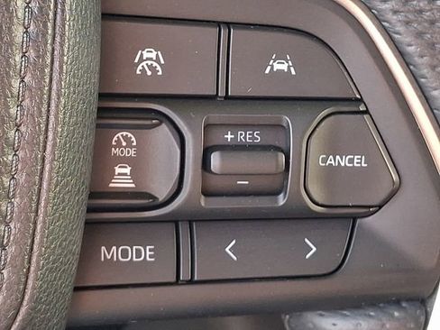 Used 2024 Toyota Tacoma TRD Off-Road image 22