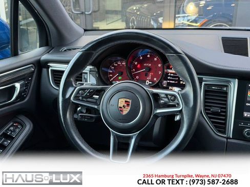 Used 2017 Porsche Macan GTS w/ Premium Package Plus image 39