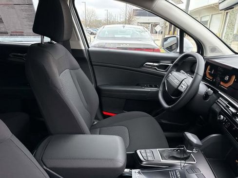 New 2026 Kia Sportage LX FWD image 15