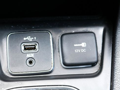 Used 2020 Jeep Cherokee Limited image 42