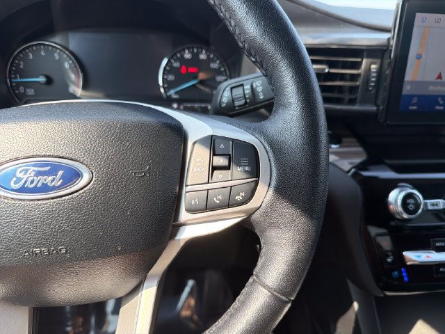 Used 2024 Ford Explorer Limited AWD/4WD image 15
