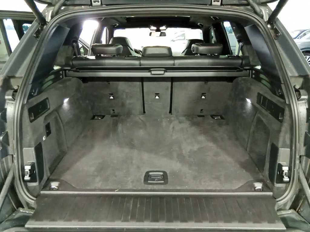 Used 2022 BMW X5 M w/ Competition Package 2 AWD/4WD image 11