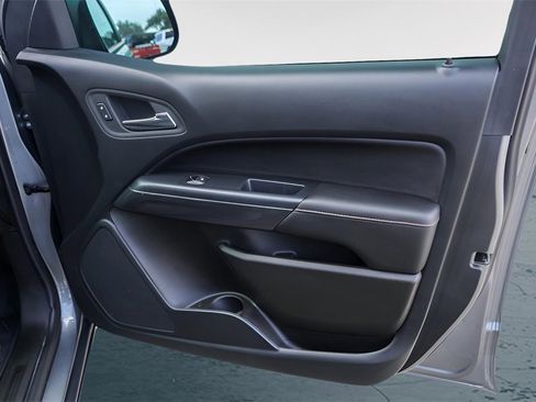 Used 2022 GMC Canyon AT4 image 31