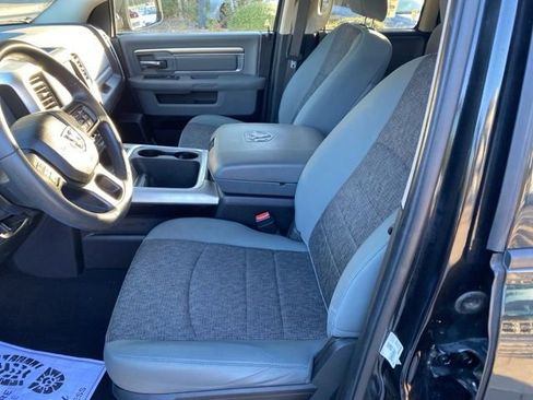 Used 2019 RAM 1500 Classic SLT image 23