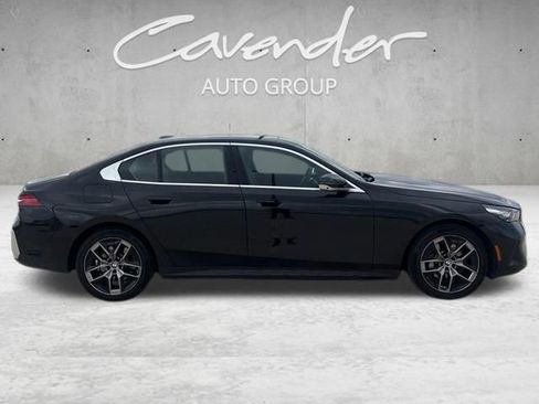Used 2026 BMW 530i xDrive AWD/4WD image 6