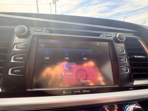 Used 2017 Toyota Highlander Plus w/ Protection Package #3 AWD/4WD image 36