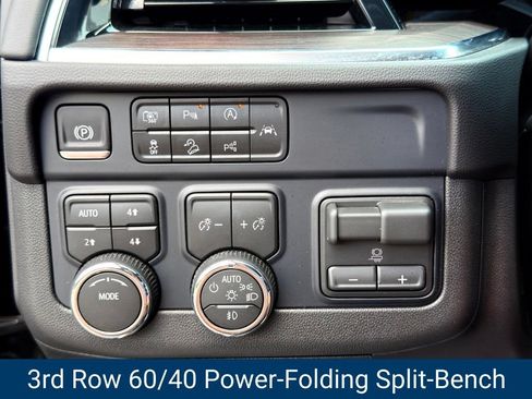 New 2026 Chevrolet Suburban LT w/ Comfort Package AWD/4WD image 33