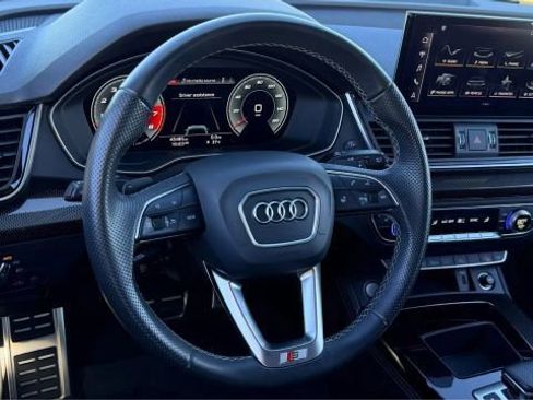 Used 2021 Audi SQ5 Premium Plus w/ Premium Plus Package image 28