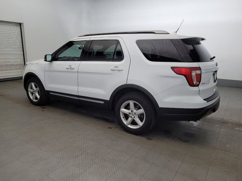 Used 2019 Ford Explorer XLT w/ Equipment Group 201A image 3