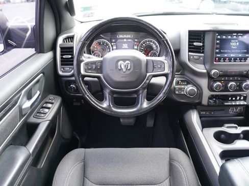 Used 2019 RAM 1500 Big Horn AWD/4WD image 12
