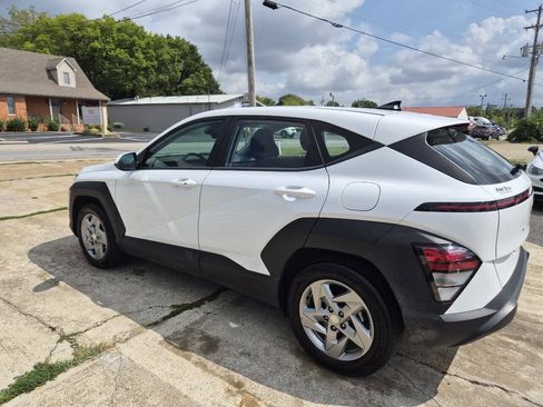 Used 2025 Hyundai Kona SE FWD image 4