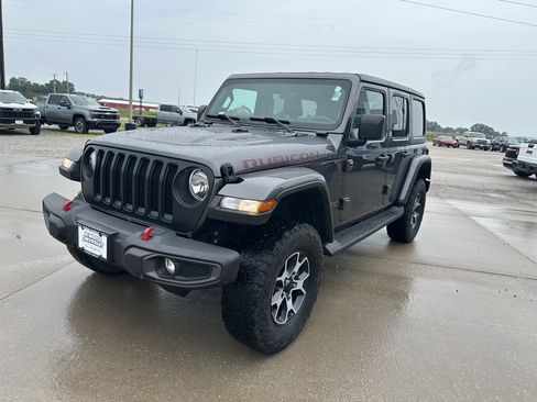 Used 2023 Jeep Wrangler Unlimited Rubicon w/ Cold Weather Group AWD/4WD image 6