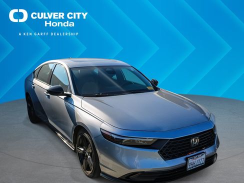 Used 2023 Honda Accord Sport image 1