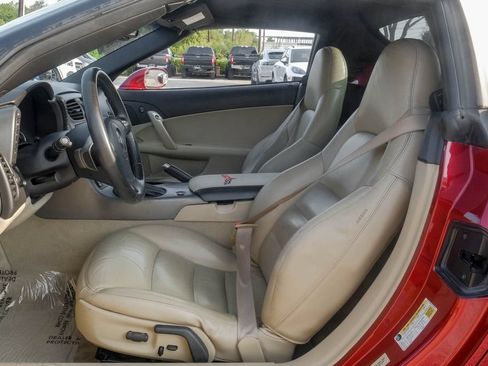Used 2007 Chevrolet Corvette Convertible w/ Preferred Equipment Group RWD image 30