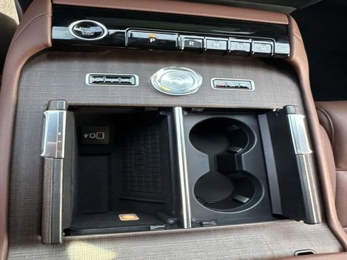 New 2026 Lincoln Navigator L Reserve AWD/4WD image 24