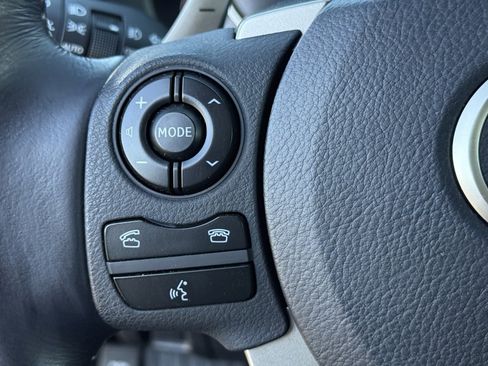 Used 2016 Lexus IS 200t image 22