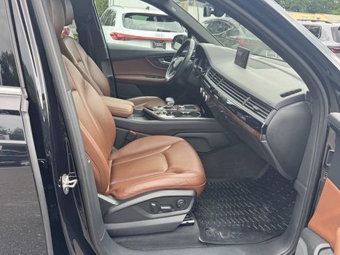 Used 2017 Audi Q7 3.0T Premium Plus w/ Premium Plus Package AWD/4WD image 31