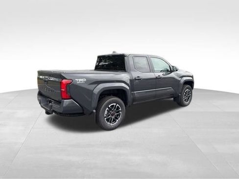 New 2025 Toyota Tacoma TRD Sport image 6