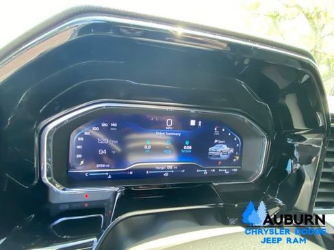 Used 2025 Chevrolet Silverado 1500 LTZ w/ Technology Package AWD/4WD image 41