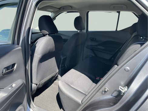 Used 2023 Nissan Kicks S FWD image 13