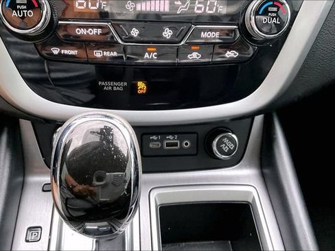 Used 2021 Nissan Murano SL w/ SL Moonroof Package FWD image 29