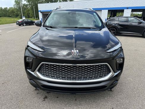 Used 2024 Buick Encore GX Avenir w/ Avenir Convenience Package AWD/4WD image 10