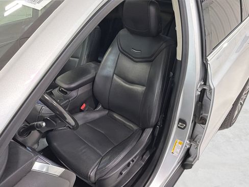 Used 2019 Cadillac XT5 Luxury FWD image 9