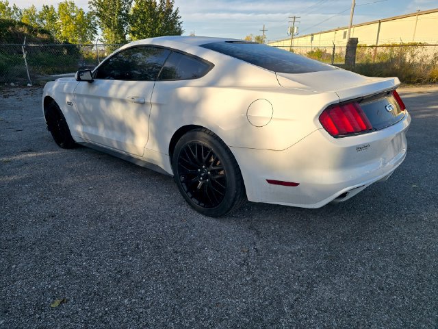 Used 2017 Ford Mustang GT w/ GT Performance Package RWD image 5