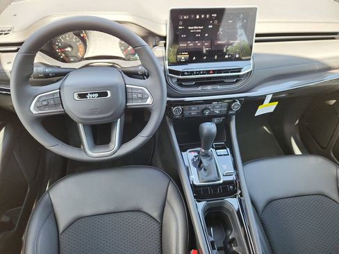 New 2026 Jeep Compass Latitude AWD/4WD image 9