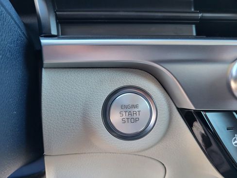 New 2025 Kia Telluride EX w/ EX Captain's Chair Package image 17