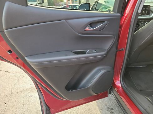 Used 2025 Chevrolet Blazer LT AWD/4WD image 16