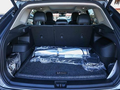 New 2026 Volkswagen Tiguan SE image 37