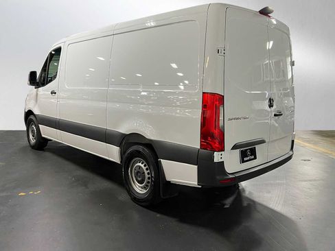 Used 2025 Mercedes-Benz Sprinter 2500 image 5