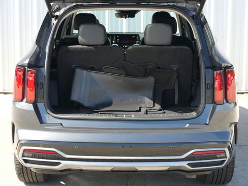 Used 2021 Kia Sorento SX image 9