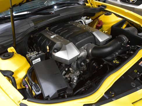 Used 2010 Chevrolet Camaro SS w/ RS Package RWD image 38