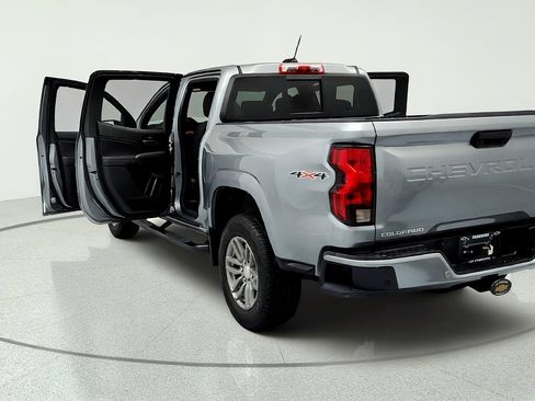 Used 2023 Chevrolet Colorado LT w/ LT Convenience Package II AWD/4WD image 11