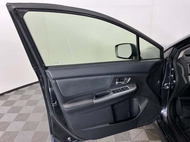 Used 2016 Subaru Crosstrek 2.0i Limited AWD/4WD image 12