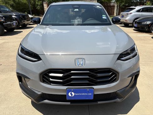 Used 2023 Honda HR-V Sport image 7